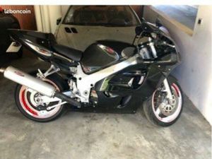 MOTOS GSXR DE1998 EN PARFAIT ÉTAT