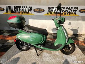 PINK MOBILITY ELECTRIQUE POUR GARAGE OU EXPORT (REF 62810)