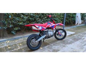 A SAISIR MOTO CROSS 125 RFZ RACING SEMIAUTOMATIQUE