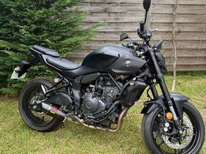 YAMAHA MT-07 2025
