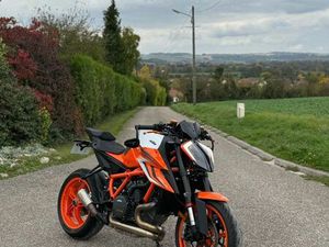 KTM 1290 SUPERDUKE R V3