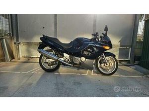 SUZUKI GSX 750 F 1999