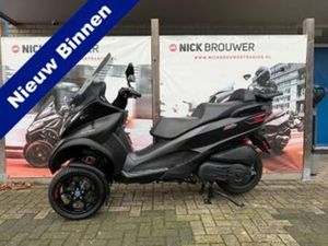 PIAGGIO MP3 500 HPE SPORT • 2019 • 20.180 KM • ZEER NE — MOTOREN | PIAGGIO — MARKTPLAATS