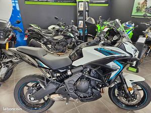 TRAIL KAWASAKI VERSYS 650 06/2025 FAIBLE KM - POSSIBILITÉ BRIDAGE PERMIS A2