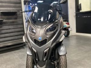 PIAGGIO MP3 530 HPE EXCLUSIVE 2024