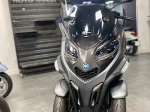 PIAGGIO MP3 530 HPE EXCLUSIVE 2024