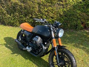 MOTO GUZZI V7 STONE BAAK