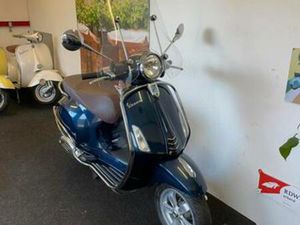 VESPA PRIMAVERA 50 4V // 2015 // MIDNIGHT BLUE // BROM 45KM — SCOOTERS | VESPA — MARKTPLAATS