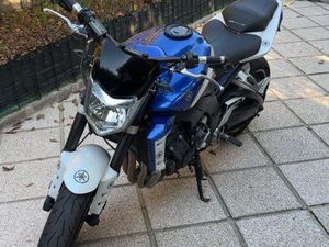 YAMAHA FZ1