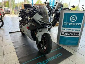 CFMOTO 675 SR-R - ŠEDÁ, BÍLÁ AKCE
