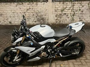 BMW S1000R - HOCKENHEIMSILBER - ZUBEHÖR