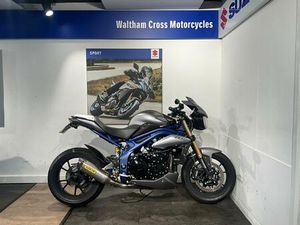TRIUMPH SPEED TRIPLE 1050 ABS 1050 CC