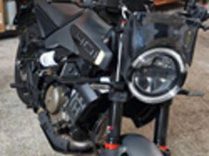 HUSQVARNA SVARTIPILEN 401