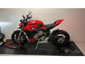 DUCATI STREETFIGHTER V4S