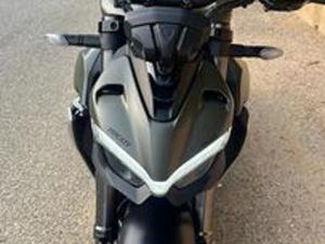 DUCATI STREETFIGHTER