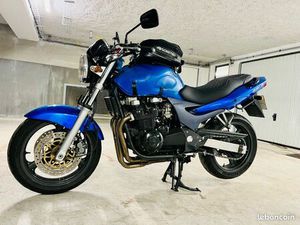 KAWASAKI ZR-7 750