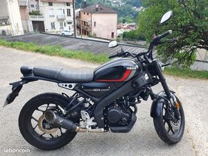 YAMAHA XSR-125 2021 1ÈRE MAIN COMME NEUVE