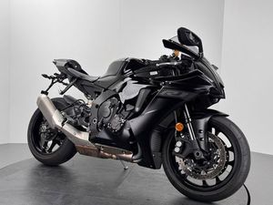 YAMAHA YZF-R1 RN65 *NEUWERTIG *1. HAND