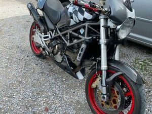 DUCATI MONSTER S4