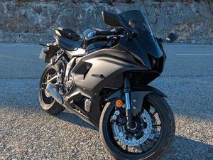 YAMAHA R7 - A2 - 3500 KM - 2024