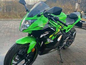 KAWASAKI NINJA 125