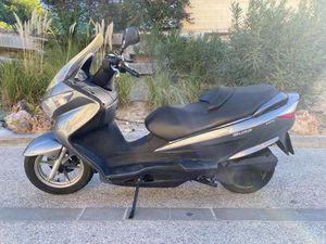 SUZUKI - BURGMAN 125 GRIS