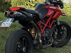 DUCATI HYPERMOTARD 1100 S