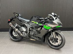 KAWASAKI ZX-6R