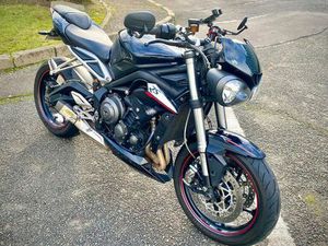 TRIUMPH STREET TRIPLE 765