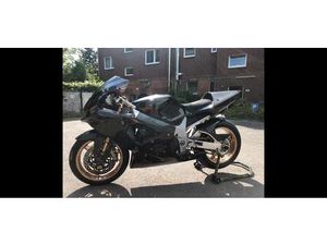 SUZUKI GSX-R 1000 K2 RENNMOTORRAD TRACKBIKE TRACKDAY