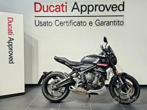 TRIUMPH TRIDENT 660