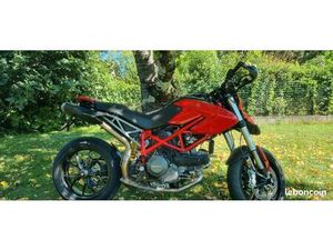 DUCATI HYPERMOTARD