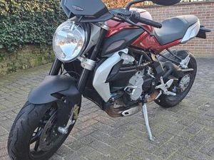 ② MV AGUSTA BRUTALE 800