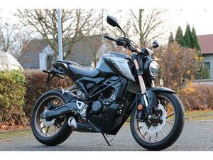 HONDA CB 125 R MIT 45MM TIEFERLEGUNG