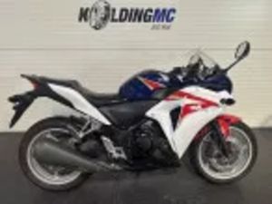 HONDA CBR 250 R