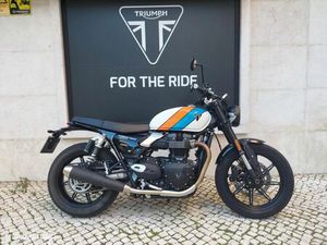 TRIUMPH SPEED TWIN 900