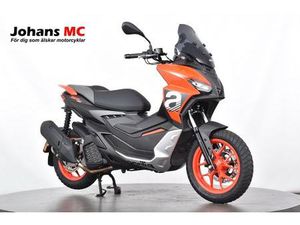 APRILIA SR GT 200 SPORT ABS, FINT SKICK