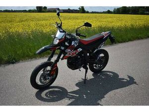 APRILIA SX125 MOTARD *FRI FRAKT*