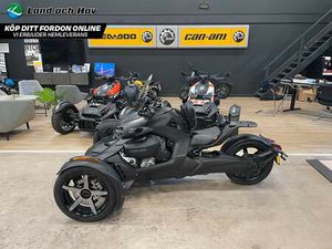 CAN-AM RYKER 900 SPORT