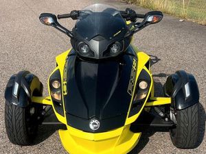 CAN-AM SPYDER RS 1.0 V2