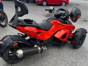 CAN-AM SPYDER
