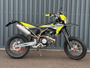 FANTIC XMF 125 PERFORMANCE €5 SPECIAL EDITION