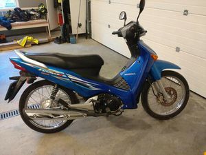 HONDA ANF 125 INNOVA