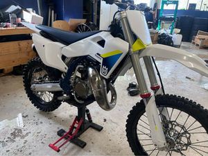 HUSQVARNA TC 85