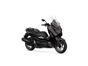 YAMAHA XMAX 300 TECH MAX FLYTTREA, SPARA 8.000KR