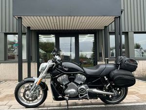 HARLEY-DAVIDSON VRSCR V-ROD