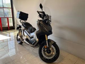 HONDA POWERSPORTS X-ADV 750 VÄLVÅRDAD LÅGA MIL