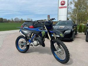 YAMAHA YZ125 MONSTER EDITION