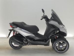 PIAGGIO MP3 300 SPORT HPE