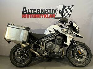 TRIUMPH 1200 XRX - ALTERNATIV 1 MC